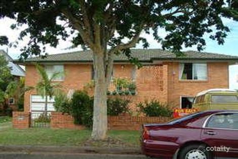 Property photo of 18 Dirkala Street Mansfield QLD 4122