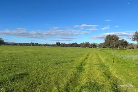 Property photo of 42 Orchard Road Burekup WA 6227
