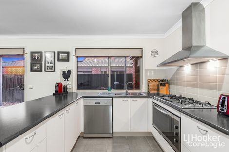Property photo of 8 Landing Place Point Cook VIC 3030