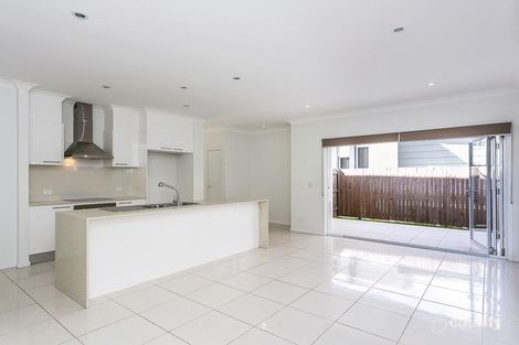 Property photo of 2/263 Ashmore Road Benowa QLD 4217