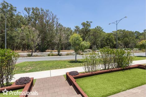 Property photo of 31 Tinspar Avenue Whitby WA 6123