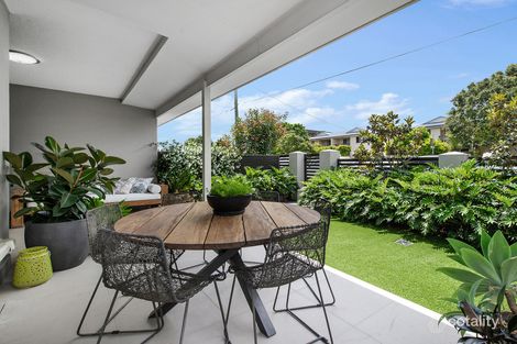 Property photo of 2/24 Wallace Street Chermside QLD 4032