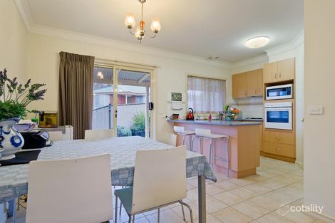 Property photo of 8 Parkview Close Castlemaine VIC 3450
