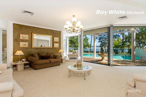 Property photo of 1 Aloha Close Bonnells Bay NSW 2264