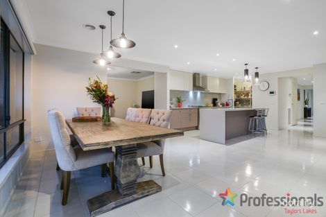 Property photo of 3 Latrobe Terrace Taylors Hill VIC 3037