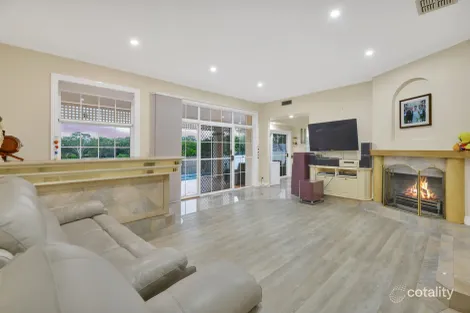 Property photo of 38 Renoir Crescent Forest Lake QLD 4078