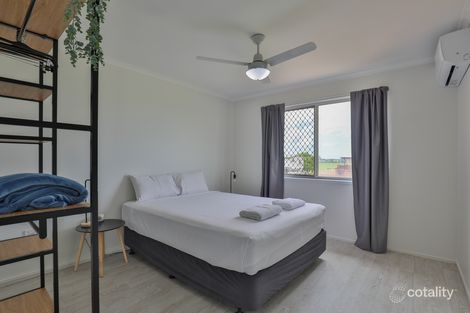 11 Cox Cres, Millbank, QLD 4670