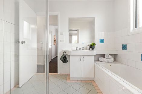 Property photo of 582A Bell Street Pascoe Vale South VIC 3044