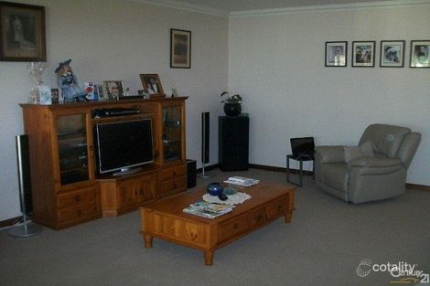 Property photo of 19 Bill Jones Crescent Risdon Park SA 5540