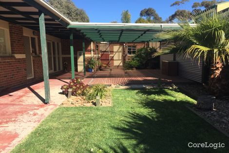 Property photo of 28 Wheatley Avenue Roxburgh Park VIC 3064