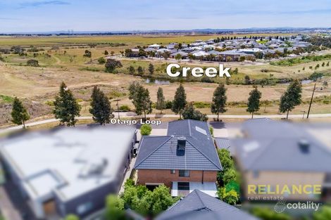 Property photo of 23 Otago Loop Caroline Springs VIC 3023