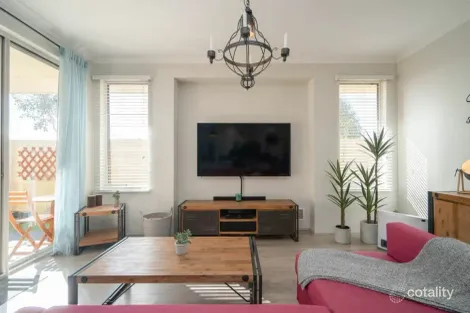 Property photo of 7 Cheriton Avenue Ellenbrook WA 6069