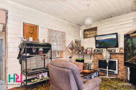 Property photo of 27 Read Avenue Lithgow NSW 2790