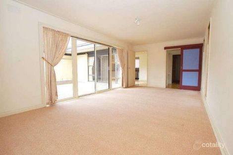 Property photo of 3 Corinne Close Springvale South VIC 3172