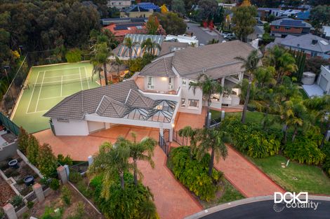 14-15 Golden Gld, Strathdale, VIC 3550