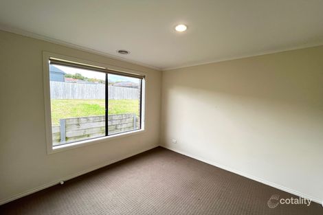 Property photo of 22 Clifford Drive Drouin VIC 3818