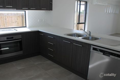 Property photo of 2/7 Richmond Terrace Plainland QLD 4341
