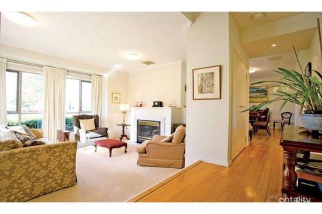 Property photo of 4 Australis Circuit Port Melbourne VIC 3207