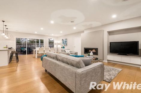 Property photo of 11 Lucille Avenue Croydon South VIC 3136