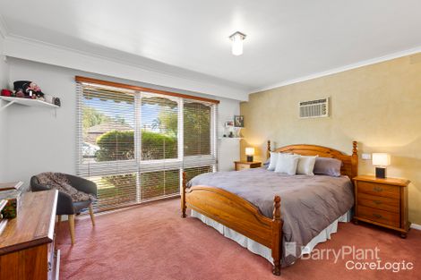 Property photo of 26 Oaklands Crescent Frankston VIC 3199