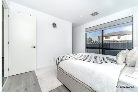 Property photo of 21 Dodd Lane Epping VIC 3076