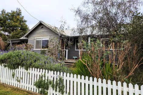 Property photo of 21A Harker Street Maldon VIC 3463
