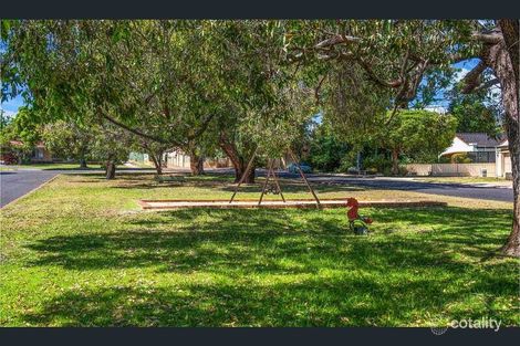 Property photo of 4 Hodgson Place Kardinya WA 6163