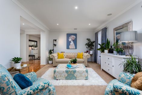 Property photo of 19 Middle Park Drive Point Cook VIC 3030