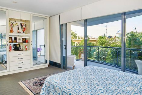 202/6 Tarcoola Cres, Surfers Paradise, QLD 4217