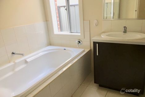 Property photo of 15 Barwick Gardens Point Cook VIC 3030