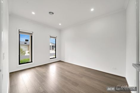 Property photo of 52 Queensbridge Avenue Tarneit VIC 3029