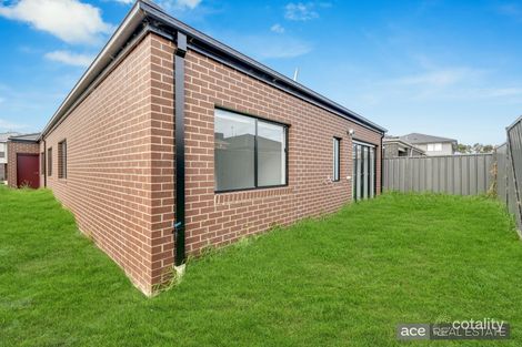 Property photo of 52 Queensbridge Avenue Tarneit VIC 3029