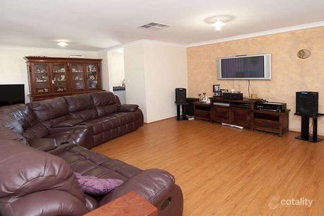 Property photo of 18 Fulmar Way Seville Grove WA 6112