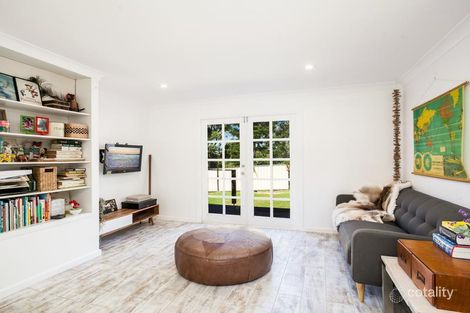 Property photo of 37 Blackman Parade Unanderra NSW 2526