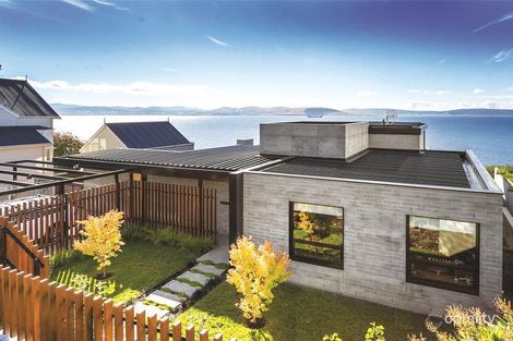 48 Flinders Esp, Taroona, TAS 7053