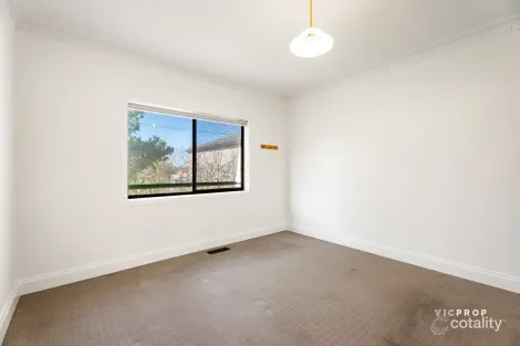 Property photo of 61 Avondale Avenue St Albans VIC 3021