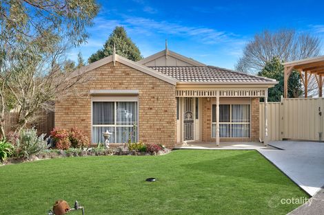 Property photo of 4 Stirrup Court Pakenham VIC 3810