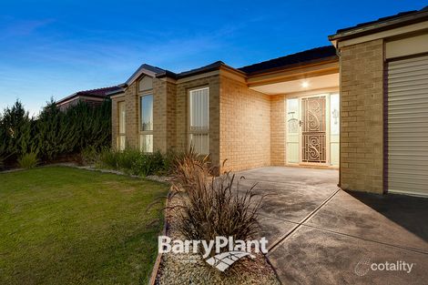 Property photo of 46 Webster Way Pakenham VIC 3810