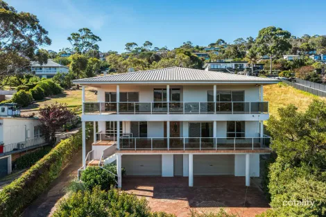 2 Mount Martha Rd, Mount Martha, VIC 3934