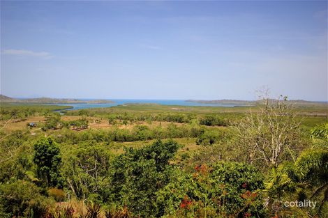 Property photo of 36 Seaview Court Sarina QLD 4737