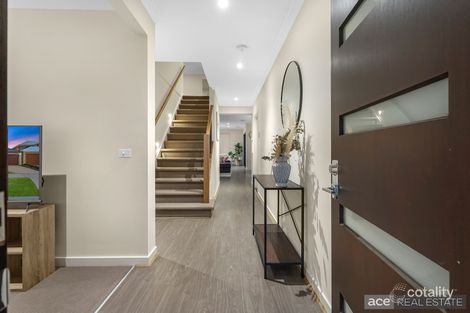 Property photo of 33 Newport Avenue Williams Landing VIC 3027