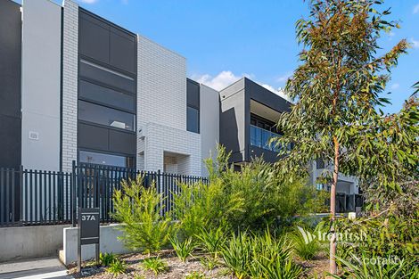 37a Warmbrunn Cres, Berwick, VIC 3806