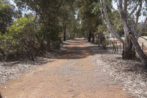 Property photo of 40 Hoops Road Cold Harbour WA 6302
