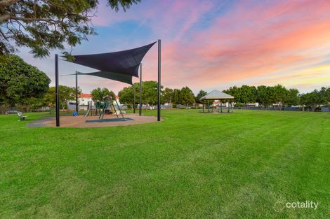 Property photo of 28/30 Federation Street Wynnum West QLD 4178
