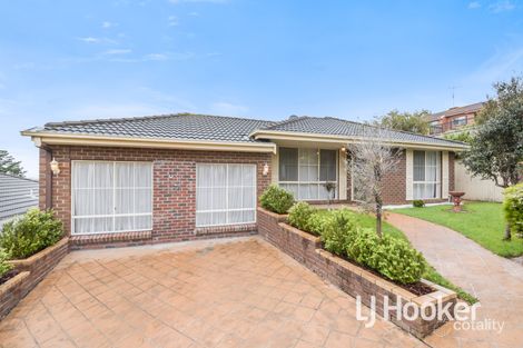 5 Breyleigh Dr, Pakenham, VIC 3810