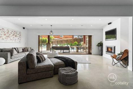 Property photo of 10 Russell Drysdale Place Diamond Creek VIC 3089