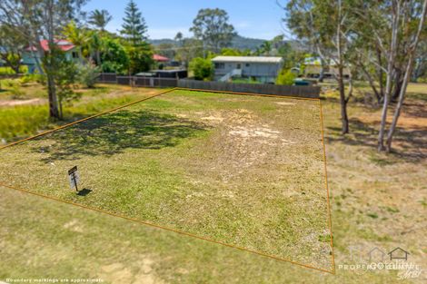 19 Jasper St, Russell Island, QLD 4184