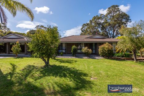 5 Yilgarn St, Mundaring, WA 6073