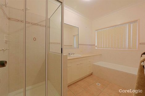 Property photo of 11 Park Royal Drive Branyan QLD 4670