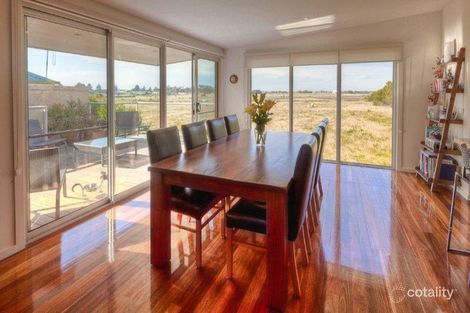 Property photo of 12 Whalers Drive Port Fairy VIC 3284